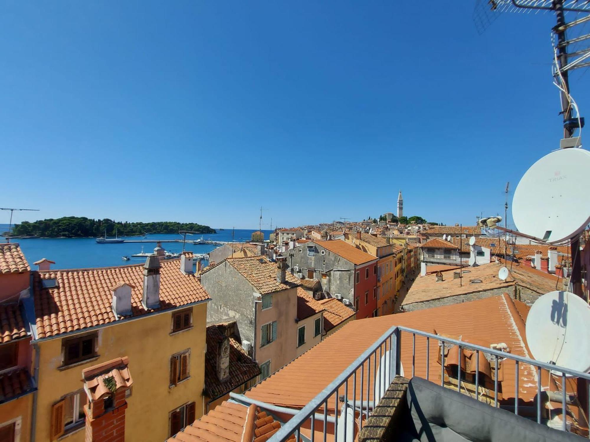 Apartamento Beautiful Sunsets Over The Roofs Of Rovinj Exterior foto